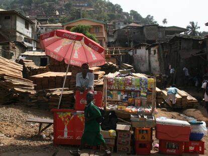 La mayor&iacute;a de los j&oacute;venes sierraleoneses sobreviven gracias a la econom&iacute;a informal. 