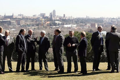 Reunión de prejubilados de banca y seguros en el club de la Casa de Campo de Madrid.