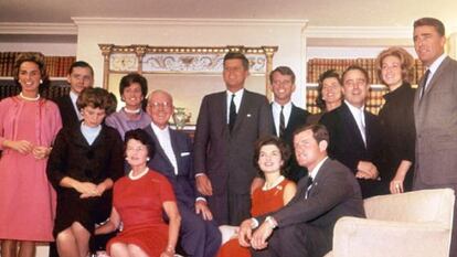 Una foto del clan Kennedy, tomada en 1960