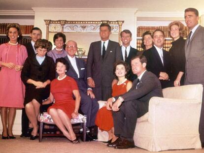 Una foto del clan Kennedy, tomada en 1960