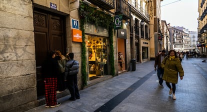 La fachada del Hostel OneFam Sungate, en la calle del Carmen, 16, en Madrid.