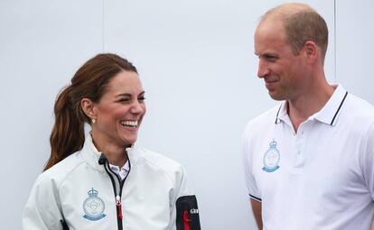 Kate Middleton y Guillermo de Inglaterra, en la regata The King's Cup en Cowes, Inglaterra, este mes.