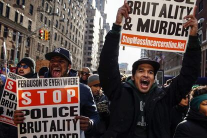 En otras ciudades como Nueva York también se ha protestado contra la violencia policial