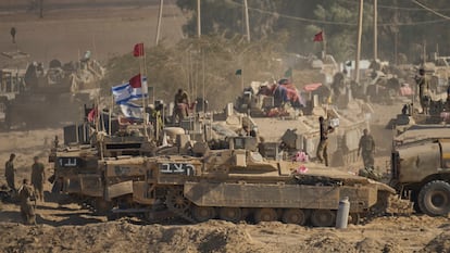 Soldados israelíes cerca de la frontera con la Franja, el 6 de agosto.