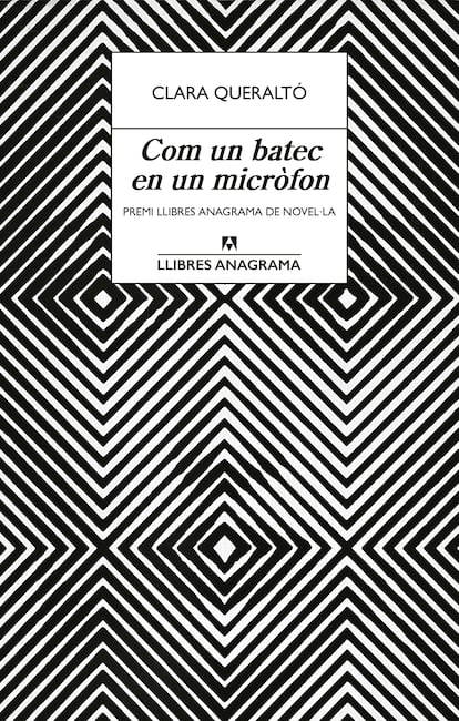 Portada de 'Com un batec en un micròfon' de Clara Queraltó.