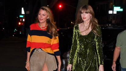 La actriz Blake Lively y su amiga la cantante Taylor Swift cenaron en el restaurante Lucali Pizza de Brooklyn.