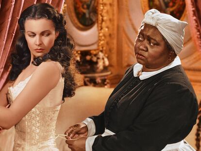 Vivien Leigh y Hattie McDaniel en 'Lo que el viento se llevó'.