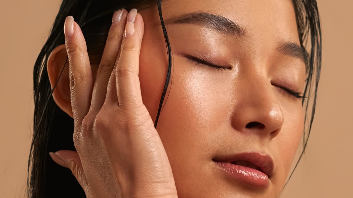 Doble limpieza, exfoliación, hidratación y protección son los enfoques más importantes para conseguir una piel de cristal. 