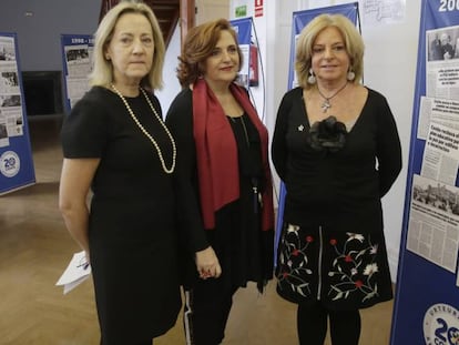 Las fundadoras, Teresa Díaz Bada, Cristina Cuesta y Consuelo Ordóñez en San Sebastián.