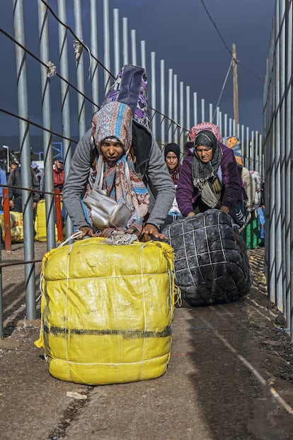 Porteadoras en Melilla.