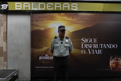 Elementos de la Guardia Nacional en la estación Balderas, el 11 de enero.