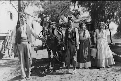 La familia Borrull, en 'La barraca'.