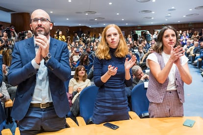 Nacho Álvarez,  Lilith Verstrynge e Irene Montero durante el acto de entrega de la cartera Derechos Sociales y Agenda 2030.