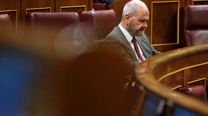 Manuel Chaves, en su escaño del Congreso de los Diputados, el día en el que el Tribunal Supremo anunció su imputación.
