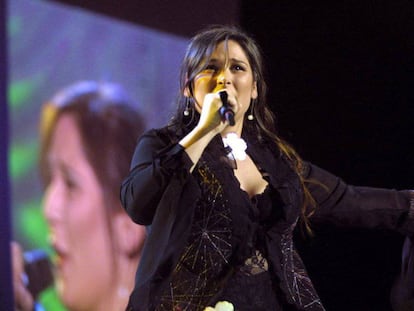 Rosa, durante su actuación en la 47ª edición del Festival de Eurovisión en Tallin, Estonia en 2002