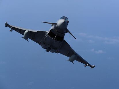 Caza Eurofighter del Ejército del Aire durante unos ejercicios en Canarias en octubre del año pasado.
