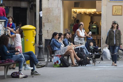 Una plaça al centre de Barcelona.