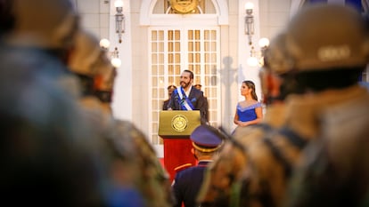 O presidente salvadorenho Nayib Bukele participa de uma cerimônia do dia da independência no Palácio Presidencial, em 15 de setembro.