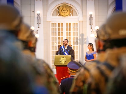 Bukele participa en una ceremonia por el día de la independencia en el Palacio Presidencial el 15 de septiembre.