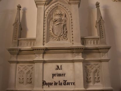 Cenotafio donde descansan los restos del general Serrano, primer Duque de la Torre en la Iglesia de los Jerónimos.