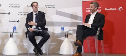 Borja Foncillas, consejero delegado de Analistas Financieras Internacionales (Afi), y Nacho Torres, director de márketing y estrategia digital de Ibercaja Banco.