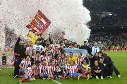 El Atletico de Madrid celebra el t&iacute;tulo de campe&oacute;n de la Copa del Rey