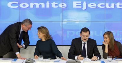 Alberto Ruiz-Gallardón, María Dolores de Cospedal, Mariano Rajoy y Ana Mato, en la reunión del Comité Ejecutivo Nacional del PP.