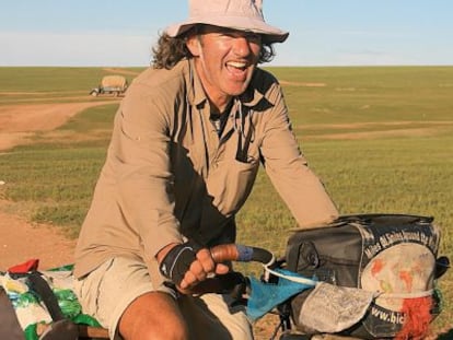 Biciclown, recorriendo las estepas de Mongolia. 