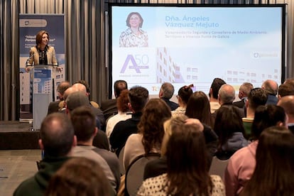 La 'conselleira' Ángeles Vázquez presenta el proyecto de Galivivienda en A Coruña en marzo de 2024, en una imagen difundida por la Xunta.