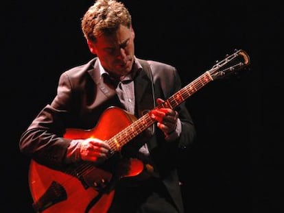 El guitarrista neoyorquino Peter Berstein en una actuaci&oacute;n.