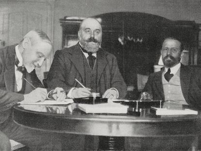 Firmar documentos en papel tiene los días contados