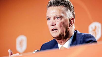 Van Gaal, durante la rueda de prensa para presentarse como nuevo seleccionador holandés.