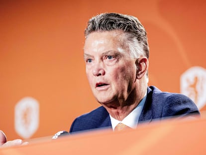 Van Gaal, durante la rueda de prensa para presentarse como nuevo seleccionador holandés.