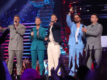 De izquierda a derecha, Joey Fatone, Lance Bass, Justin Timberlake, JC Chasez y Chris Kirkpatrick, de la banda NSYNC, en los MTV Video Music Awards, celebrados en Nueva Jersey el 12 de septiembre de 2023.