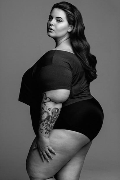 La modelo de tallas grandes creo el hashtag #EffYourBeautyStandards (a la mierda los estándares de belleza) para que los usuarios pudieran expresar su desaprobación ante la idea del cuerpo perfecto. Ahora la modelo cuenta con más de 1.1 millones de seguidores de Instagram y ha fichado con una de las mayores agencias de modelo. También ha sido portada de revistas como ‘People’.