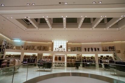 Imagen del interior de la tienda de Zara en el centro comercial de Milán proporcionada por Inditex.