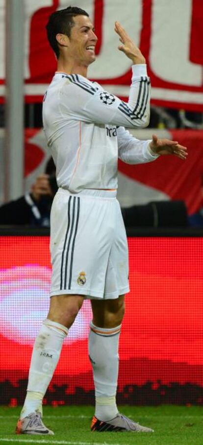 Cristiano celebra un gol con el Madrid