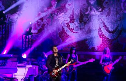 Alejandro Sanz, durante su primer concierto de presentación de su nuevo disco en el Palau de la Música.