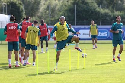 Pepe, en un entrenamiento con la selección portuguesa.