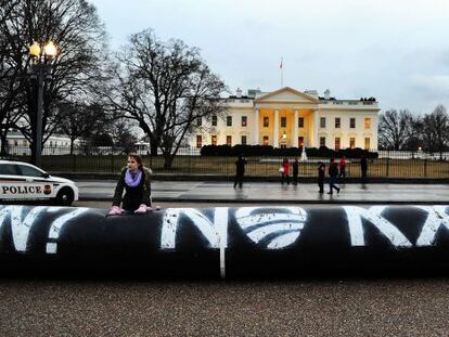 Una protesta en 2014 frente a la Casa Blanca contra el oleoducto