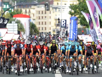 Salida de la clásica de San Sebastián 2018.