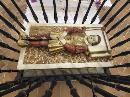 Tumba del infante don Pedro en la catedral de Segovia.