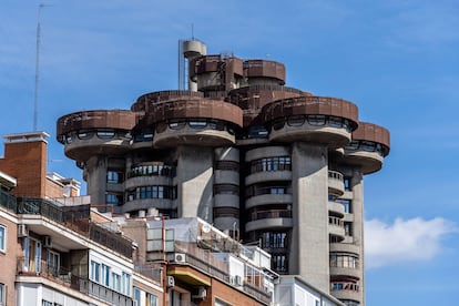 El edificio conocido como "Torres Blancas" en Madrid (España).
