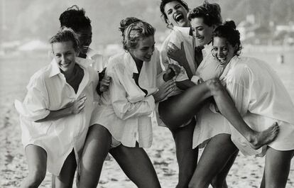 Estelle Lefébure, Karen Alexander, Rachel Williams, Linda Evangelista, Tatjana Patitz y Christy Turlington, fotografiadas por Peter Lindbergh.