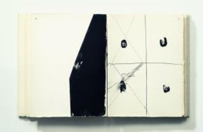 Libro-objeto de Antoni Tapies.