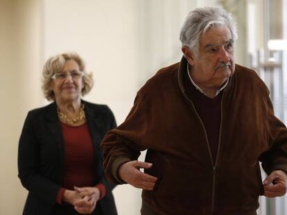 José Mujica y Manuela Carmena en el Ayuntamiento de Madrid.