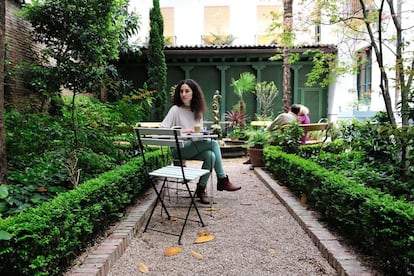 Cafetería del museo del Romanticismo. (Calle San Mateo. 910 81 10 31. http://cafedeljardin.com).