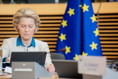 Ursula von der Leyen, durante una reunión de la Comisión Europea este miércoles.