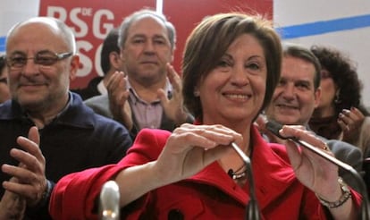 La exministra Elena Espinosa, acompañada por los alcaldes de Ourense, Francisco Rodríguez, y de Vigo, Abel Caballero.