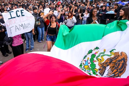 Protesta contra las deportaciones masivas en Houston, Estados Unidos, el 6 de febrero de 2025.